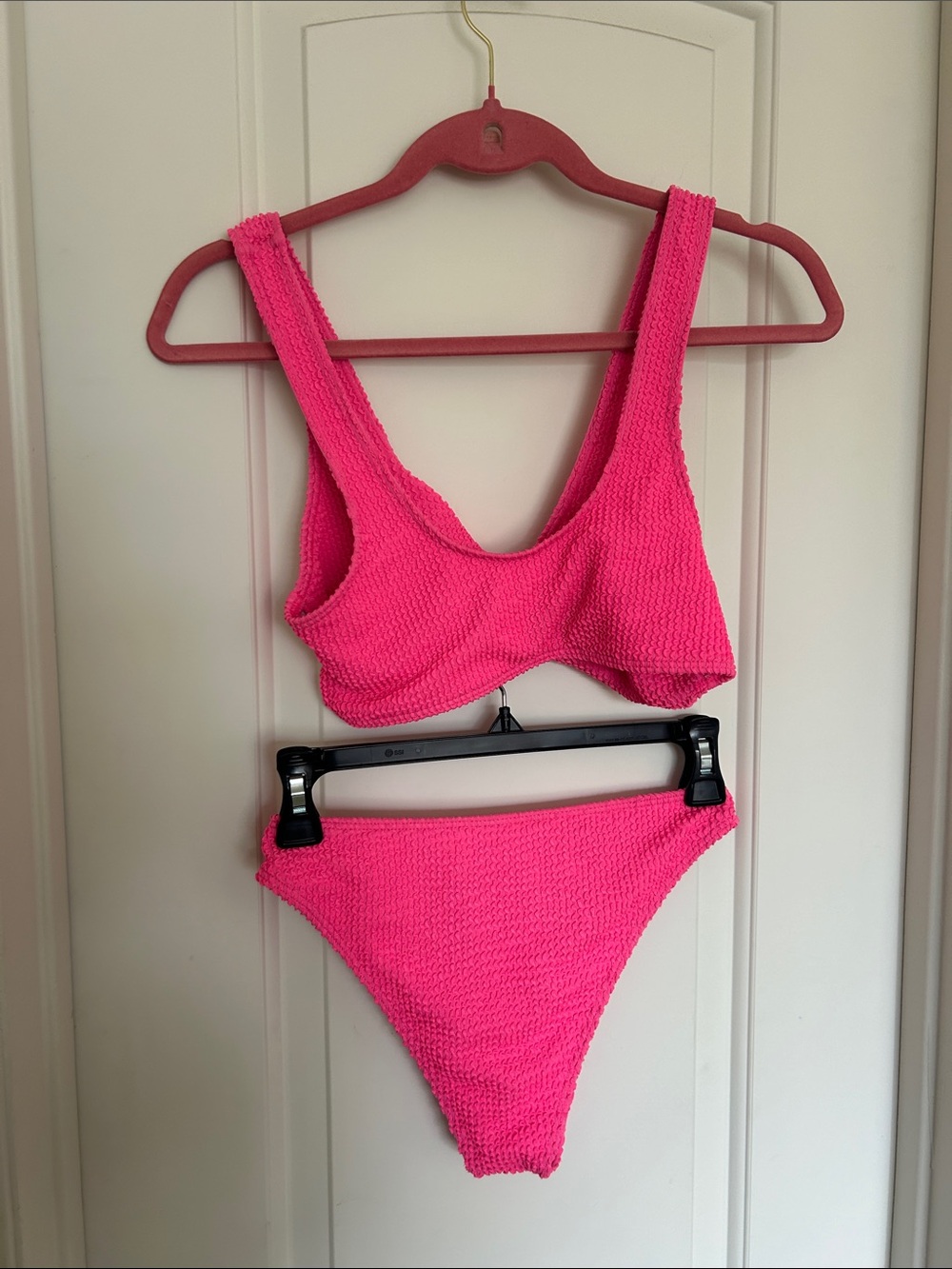 Neon Pink Ribbed Twist Front Bikini Set - Picture 2 of 2